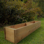 Large Wooden Garden Planter Decking Tub Tan Trough 120 cm 4ft .